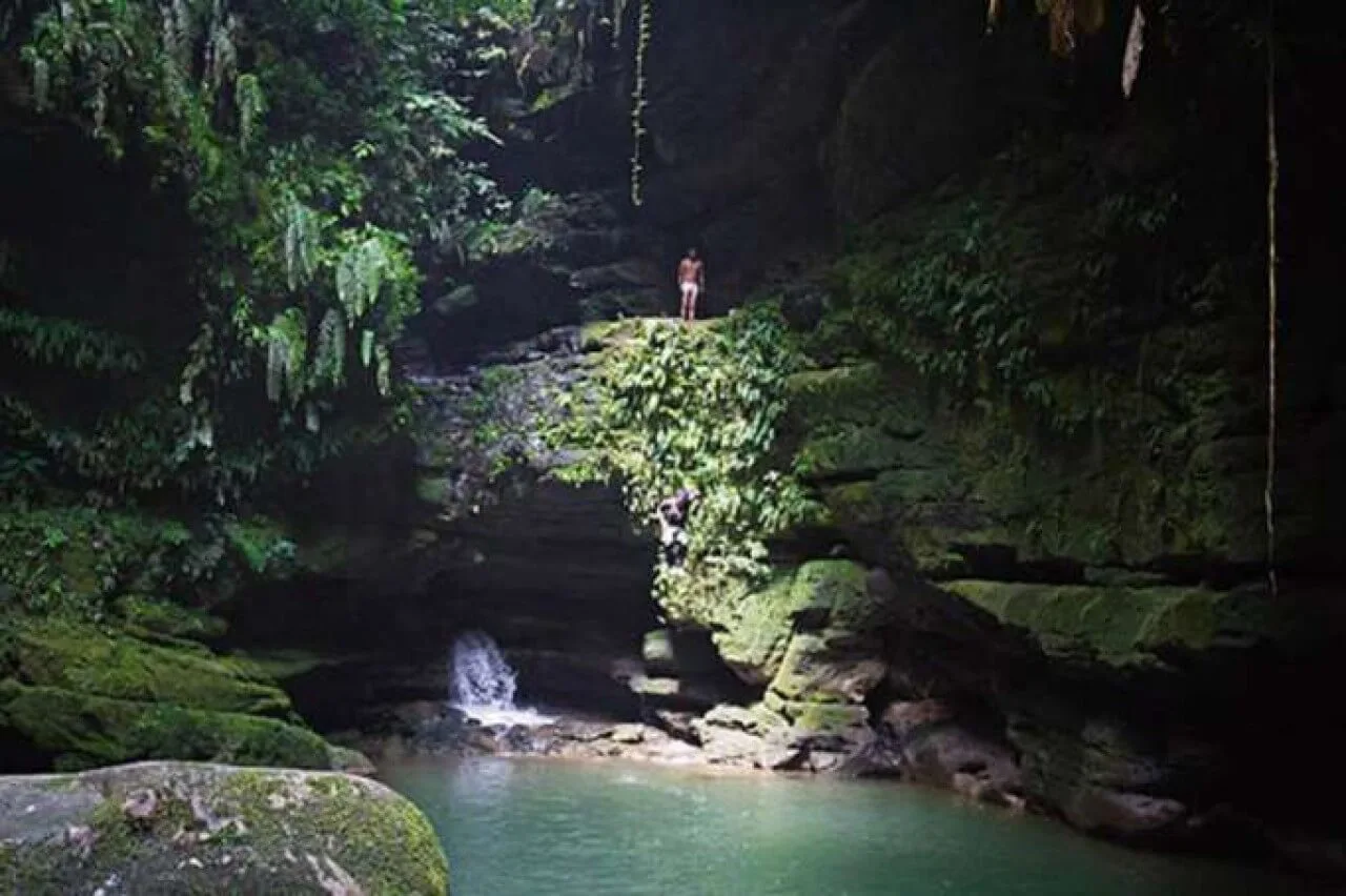 COTUNDO - Cascadas y paisajes andinos