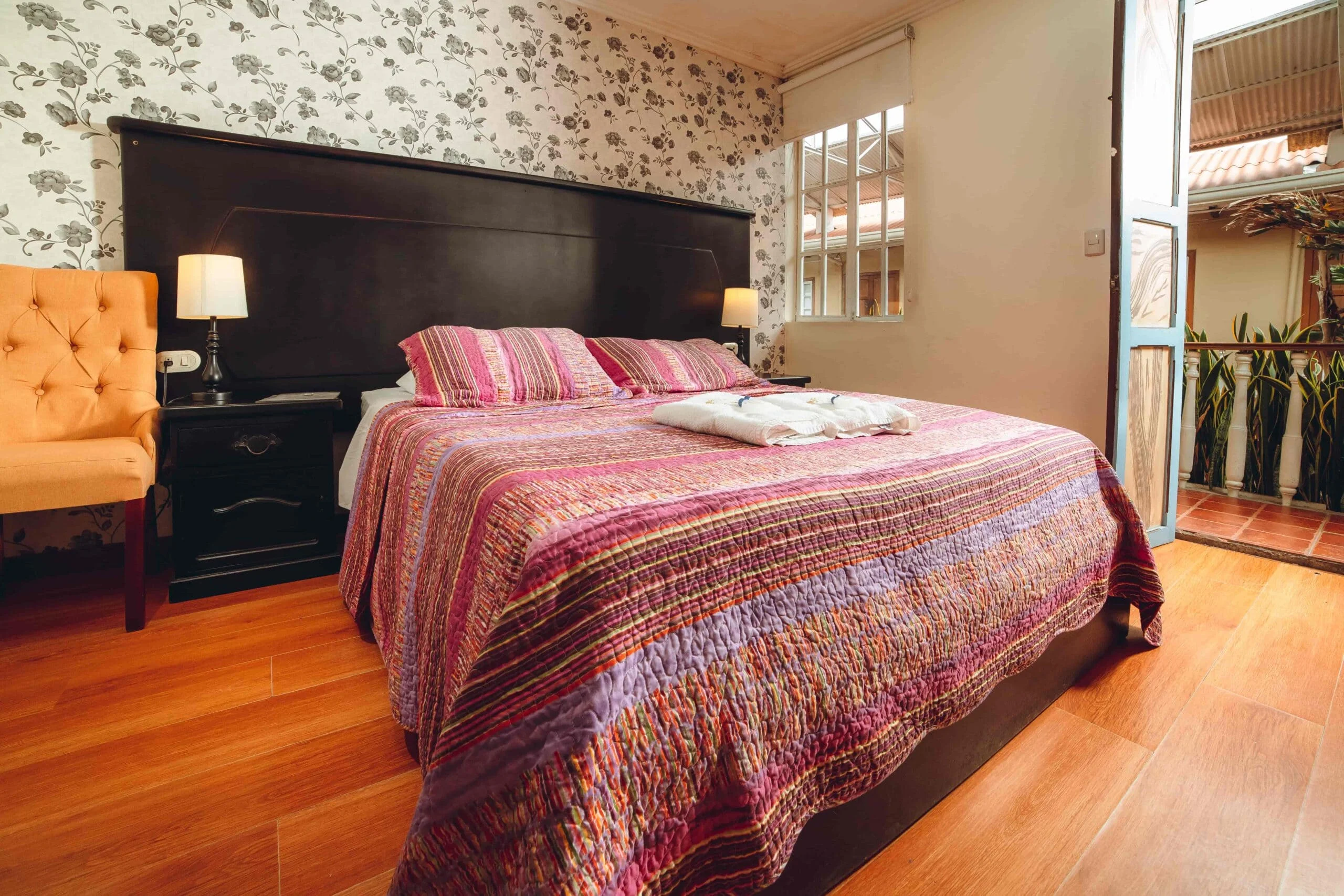 Hotel París - diseño moderno y elegante